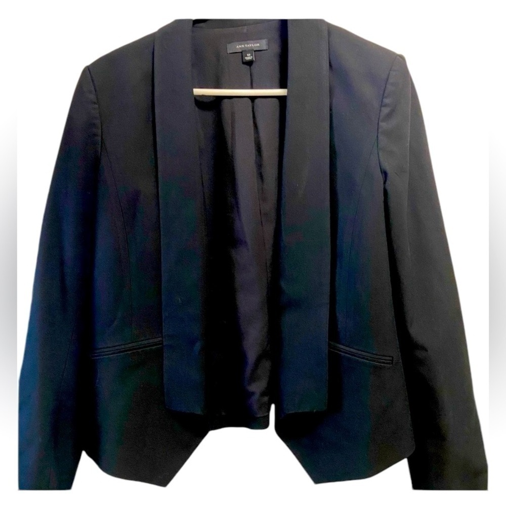 Ann Taylor Black womens blazer size 12 good shape